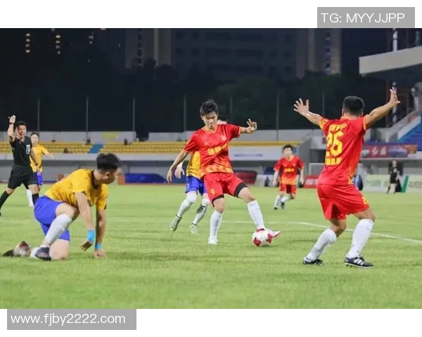 展示中国邻居的足球明星魅力与风采让我们共同感受激情与梦想的碰撞 展示中国邻居的足球明星魅力与风采让我们共同感受激情与梦想的碰撞